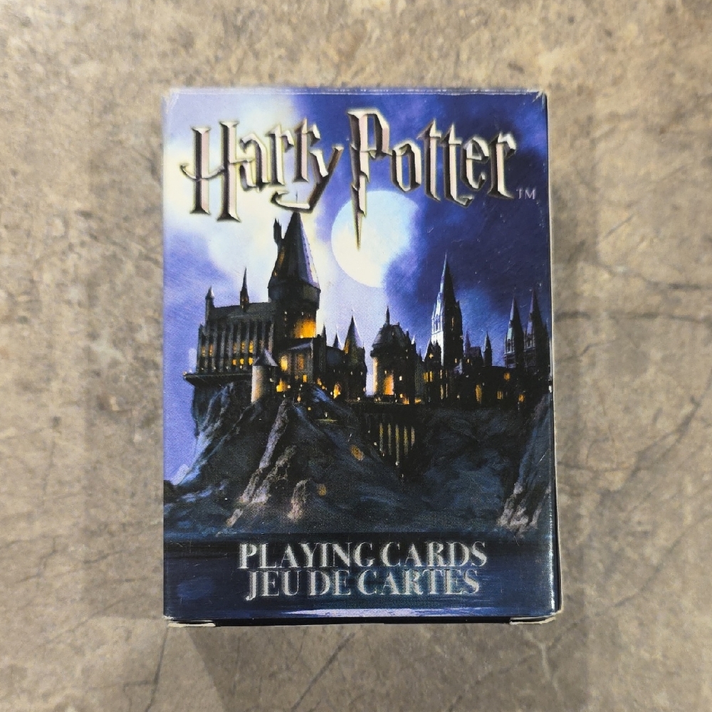 (J64) Harry Potter Castle Playing Cards - Blue and Silver